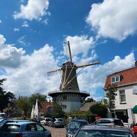 Διαμέρισμα Luxurious Historical Loft Close To The Beach!