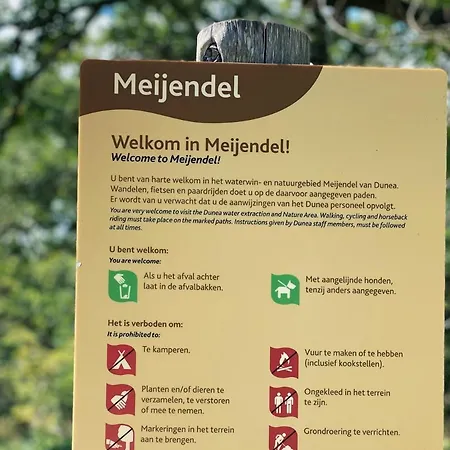 Luxurious Historical Loft Close To The Beach!