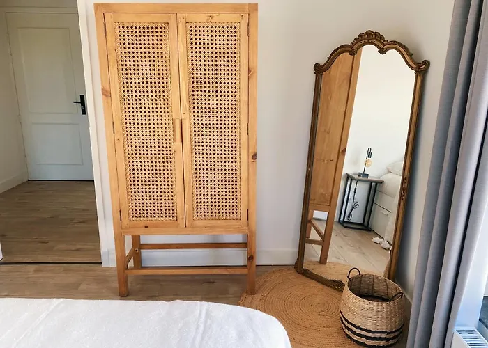 Luxurious Historical Loft Close To The Beach! Вассенар