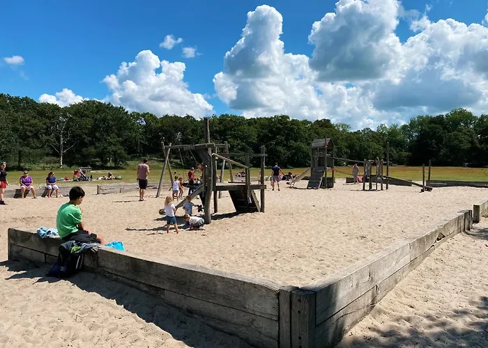 Luxurious Historical Loft Close To The Beach! Апартаменты *