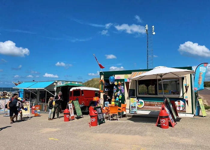 Апартаменты Luxurious Historical Loft Close To The Beach! Вассенар