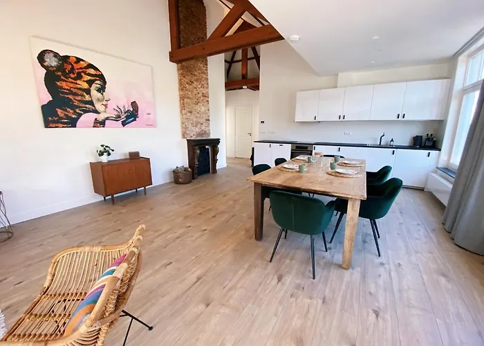 Luxurious Historical Loft Close To The Beach! * Вассенар